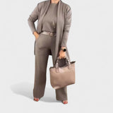 Gabriela - Tenue élégante